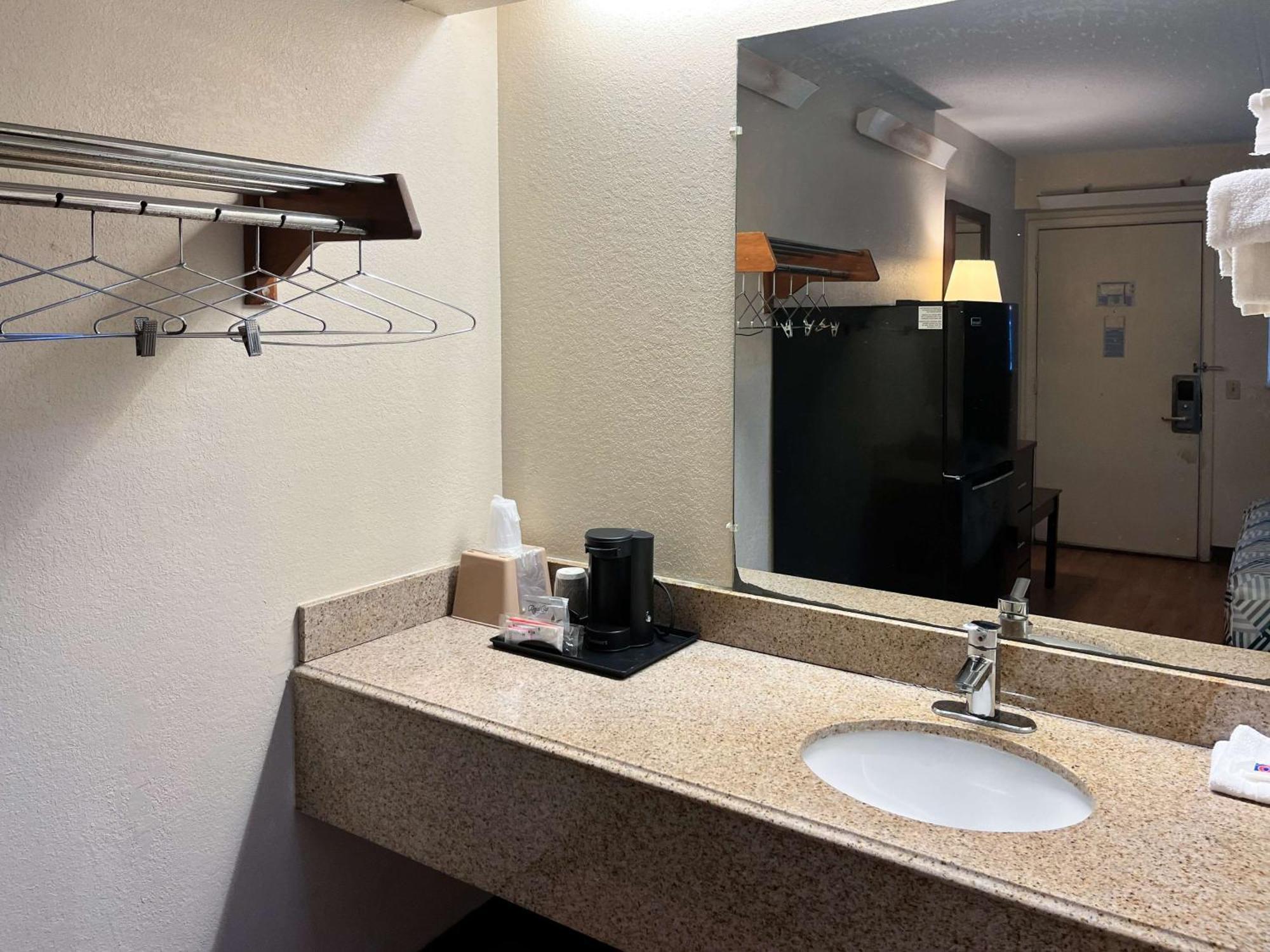 Studio 6 Suites Shreveport, La Industrial Loop Экстерьер фото